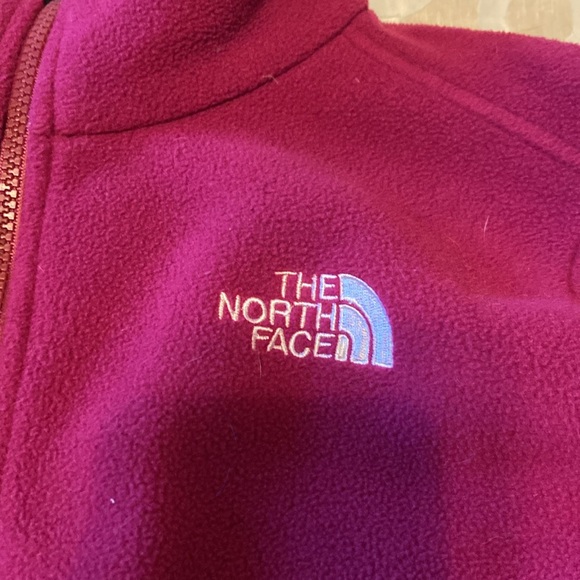 North Face pink fleece jacket - Picture 2 of 4